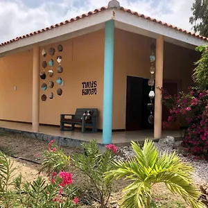 Centrally Located Spacious Apartamento Willemstad