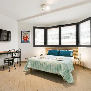 https://studio-orange-five-stars-holiday-house.fr-provencehotel.com