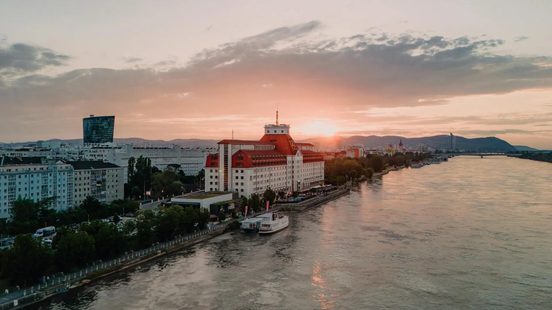 Hilton Vienna Waterfront Hotel