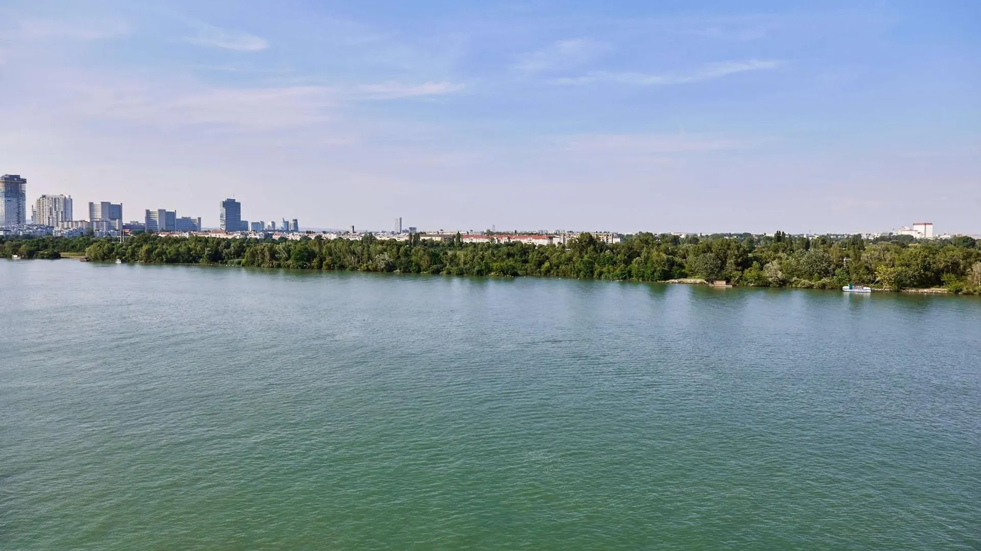 Hilton Vienna Waterfront Hotel