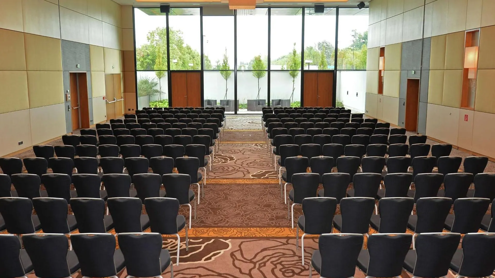 ****  Hilton Vienna Waterfront Hotel Austria